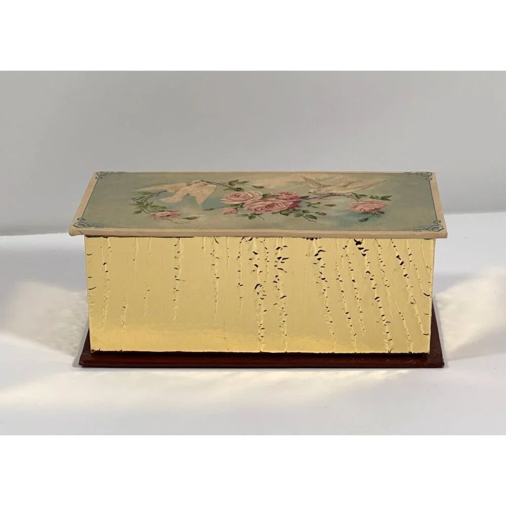 Victorian Trading Co. Sculpted Scented Guest Soap Dove Set In Decorative Box